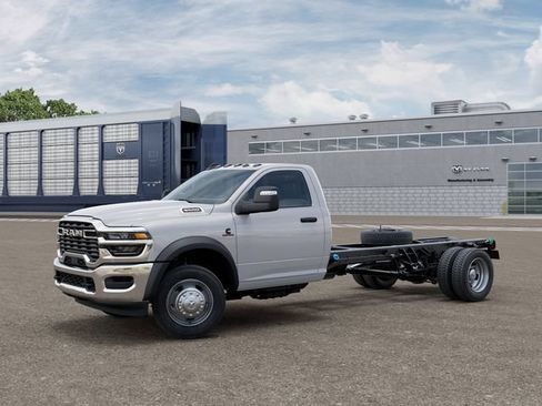 New 2026 RAM 5500 Tradesman RWD image 2