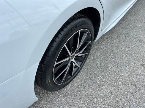 Used 2023 Toyota Camry SE FWD image 19