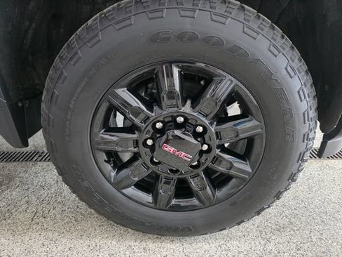 Used 2026 GMC Sierra 2500 AT4 AWD/4WD image 21