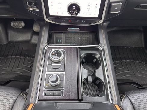 Used 2024 Ford Expedition Max Platinum image 25