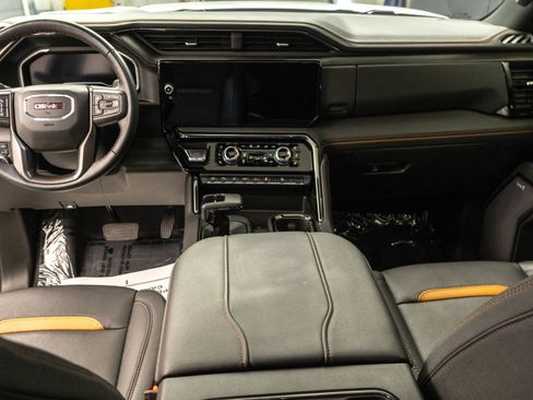 Used 2023 GMC Sierra 1500 AT4 w/ AT4 Premium Package AWD/4WD image 32