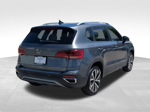 Certified 2023 Volkswagen Taos SE w/ Panoramic Sunroof Package FWD image 3
