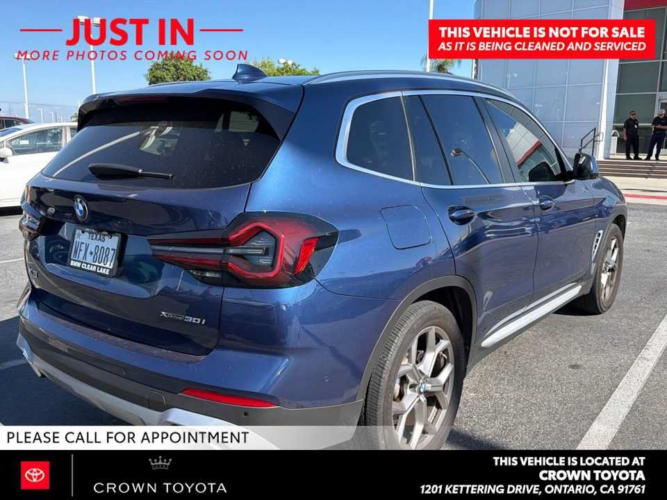 Used 2024 BMW X3 xDrive30i w/ Premium Package AWD/4WD image 2