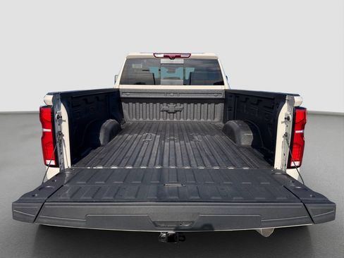 New 2026 Chevrolet Silverado 2500 ZR2 w/ LPO, Dark Essentials Package AWD/4WD image 32