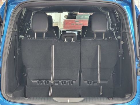 New 2026 Chrysler Pacifica Select AWD/4WD image 22