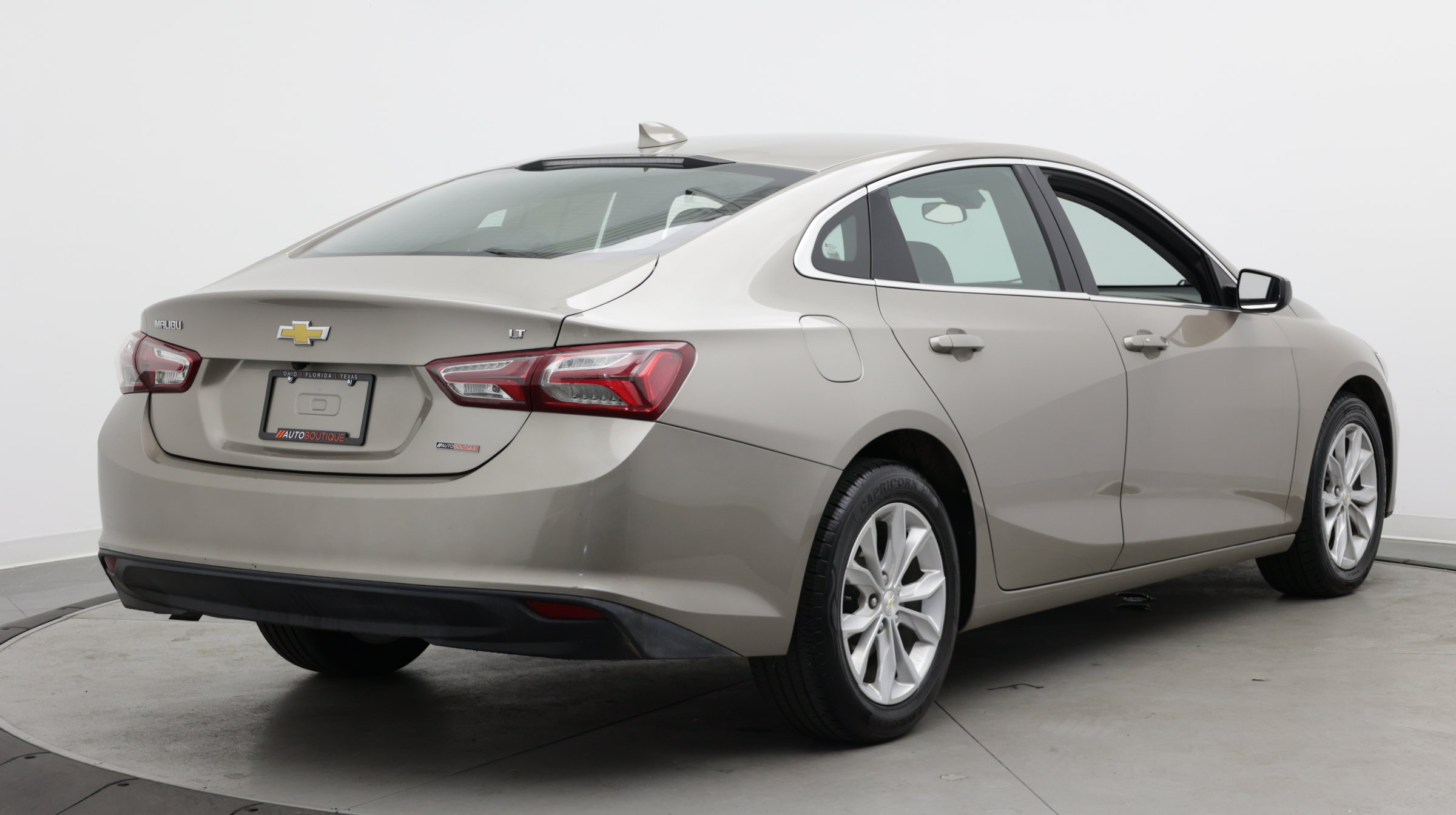 Used 2022 Chevrolet Malibu LT FWD image 7