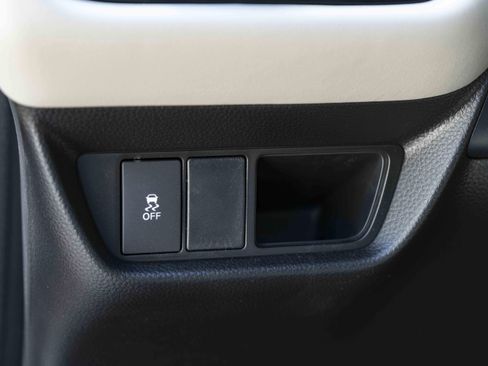 Used 2026 Honda HR-V LX image 40