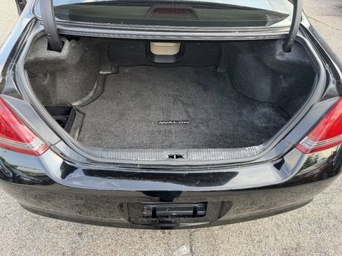 Used 2009 Toyota Avalon Limited FWD image 17