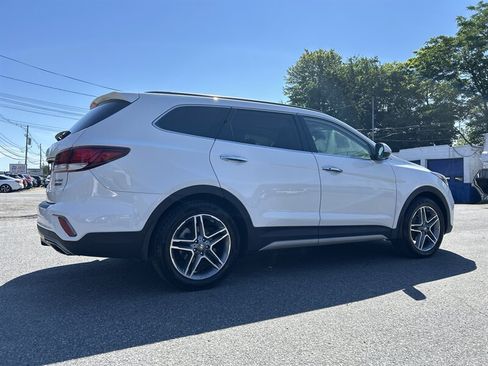 Used 2019 Hyundai Santa Fe XL AWD/4WD image 4