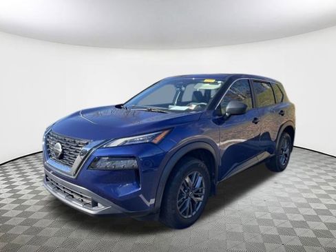 Used 2021 Nissan Rogue S image 3