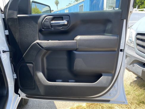 Used 2022 Chevrolet Silverado 1500 Custom image 22