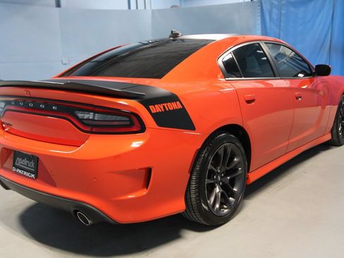 Used 2022 Dodge Charger R/T w/ Daytona Edition Group RWD image 32