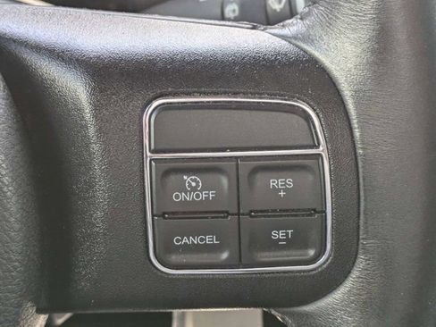 Used 2017 Jeep Wrangler Unlimited Sahara w/ Connectivity Group AWD/4WD image 24