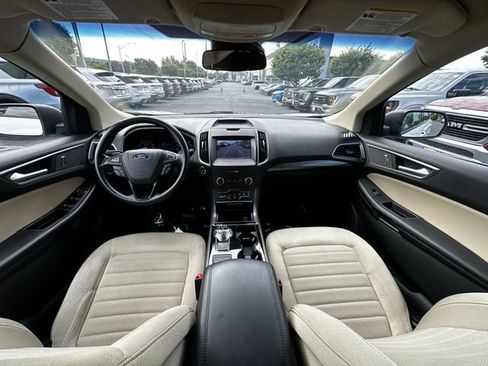 Certified 2020 Ford Edge SE FWD image 16