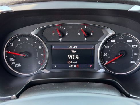 Used 2024 Chevrolet Blazer LT w/ Convenience Package FWD image 25
