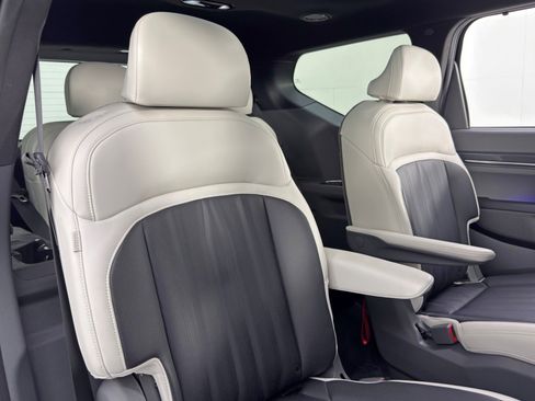 Used 2024 Kia EV9 GT-Line image 39