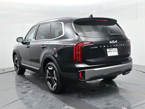 New 2025 Kia Telluride S image 6