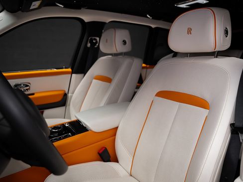 Used 2024 Rolls-Royce Cullinan Black Badge w/ Driver's Package AWD/4WD image 68