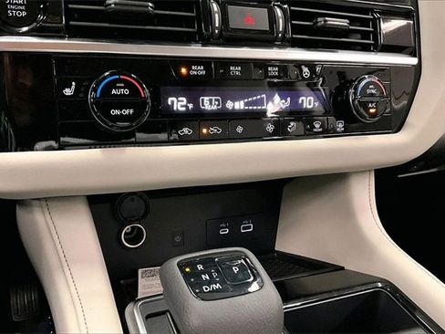 New 2025 Nissan Pathfinder SL w/ Lighting Package (N92) image 25