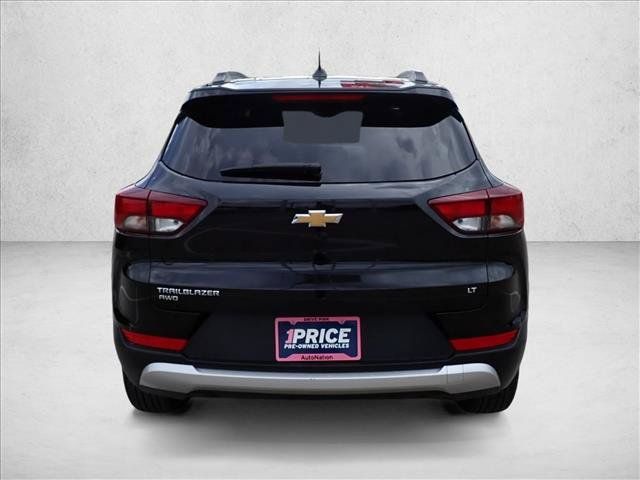 Used 2025 Chevrolet TrailBlazer LT AWD/4WD image 3