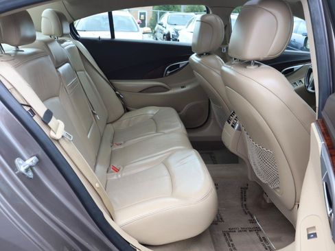 Used 2010 Buick LaCrosse CXL w/ Luxury Package AWD/4WD image 12