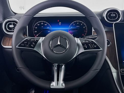 New 2026 Mercedes-Benz GLC 300 4MATIC image 17
