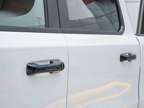 New 2026 RAM 1500 Laramie AWD/4WD image 18