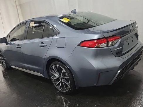 Used 2021 Toyota Corolla SE image 3