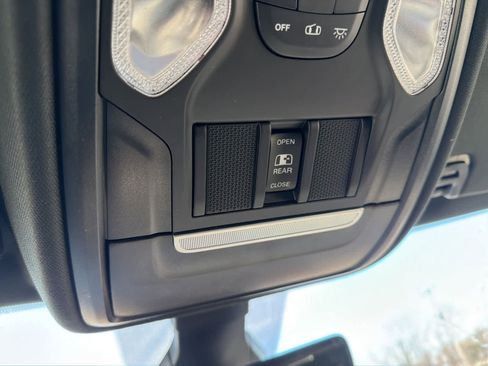 Used 2022 RAM 1500 Big Horn image 18