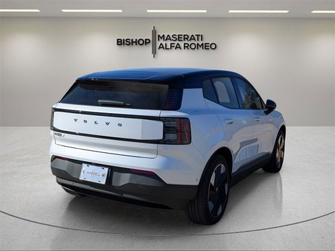 Used 2025 Volvo EX30 Ultra w/ Protection Package Premier image 7