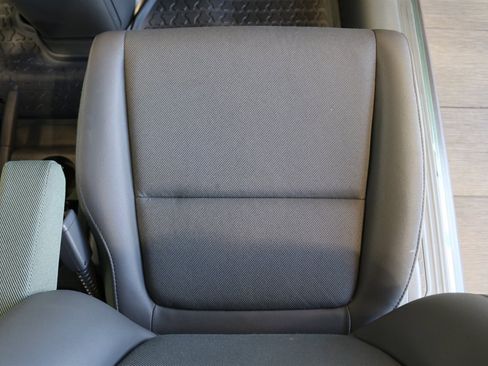 Used 2005 Honda Element EX image 61