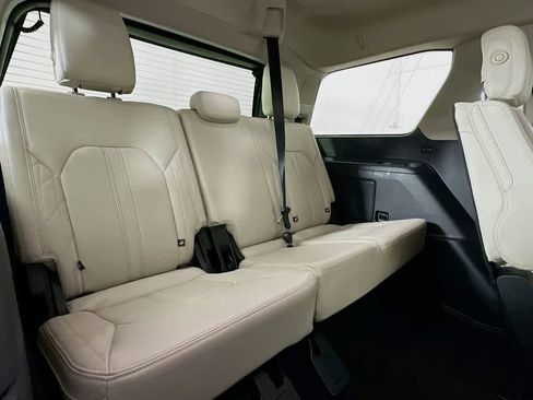 Certified 2018 Ford Expedition Platinum image 34