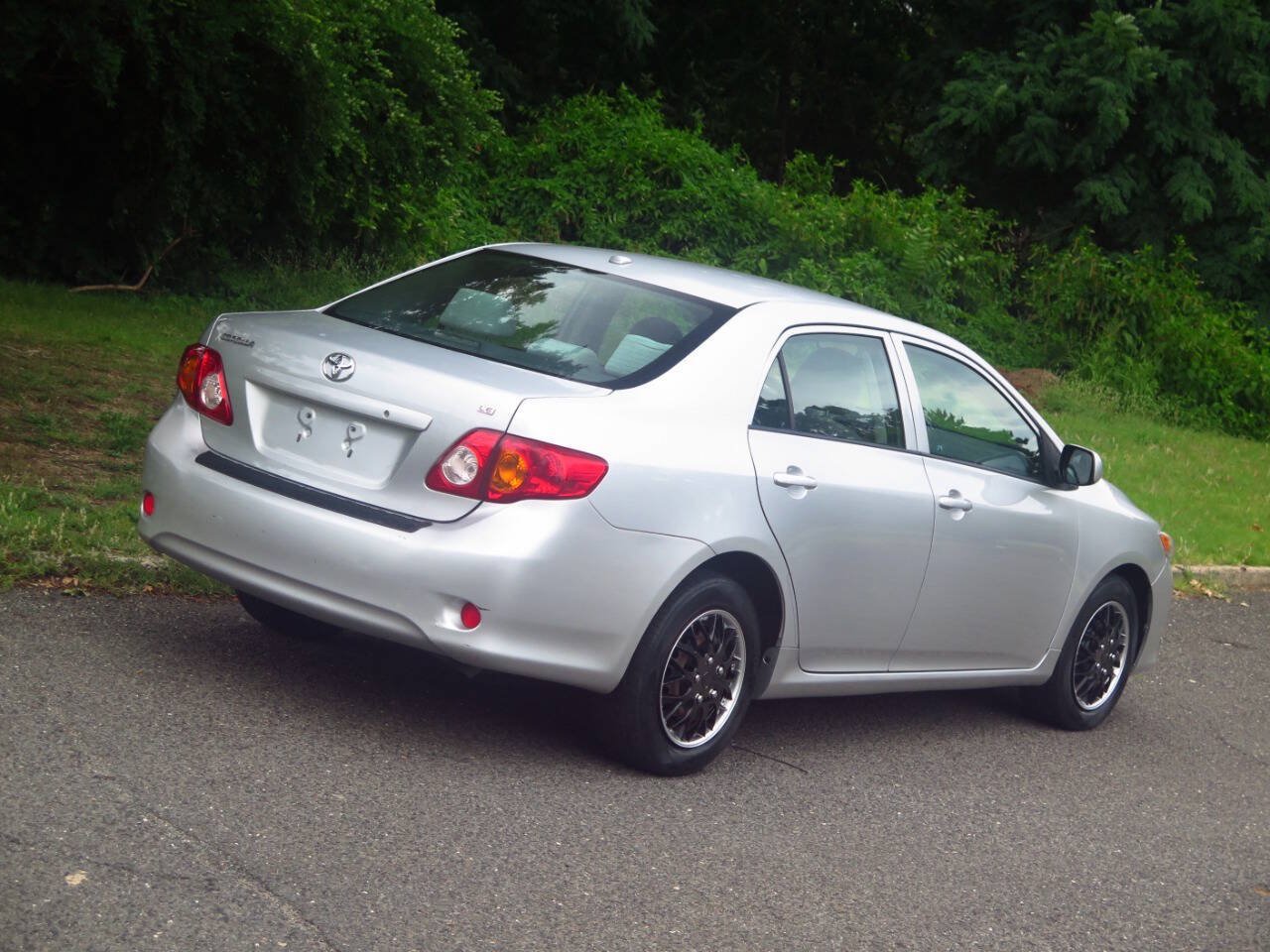 Used 2009 Toyota Corolla LE FWD image 26