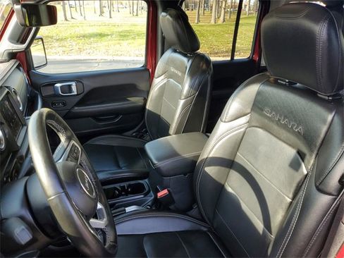 Used 2021 Jeep Wrangler Unlimited Sahara w/ Cold Weather Group image 11