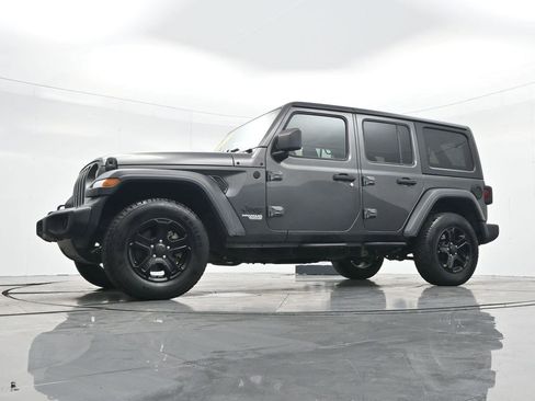 Used 2018 Jeep Wrangler Unlimited Sport S image 25
