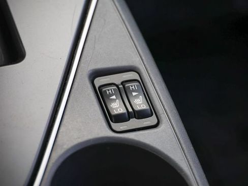 Used 2024 Subaru Crosstrek 2.0i Premium AWD/4WD image 15