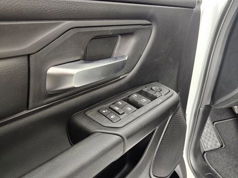 New 2026 RAM 1500 Express AWD/4WD image 21