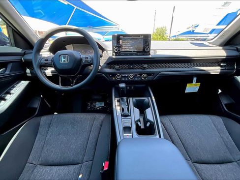 New 2025 Honda Accord SE image 5