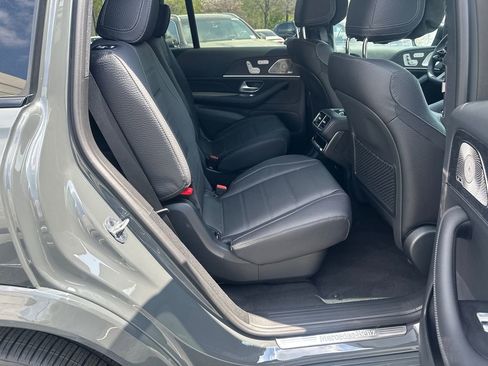 New 2026 Mercedes-Benz GLS 450 4MATIC image 17