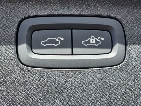 New 2026 Volvo XC90 T8 Ultra w/ Lounge Package image 24