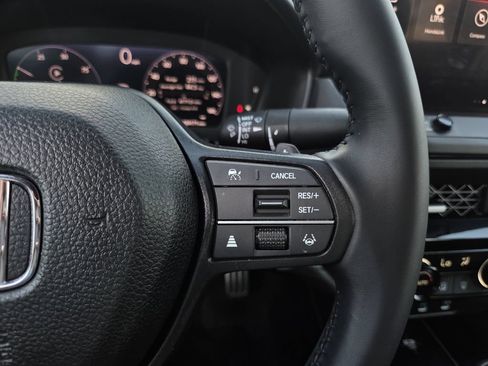 Used 2025 Honda Accord Sport image 24