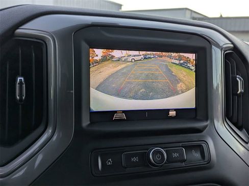 Used 2022 Chevrolet Silverado 1500 Custom image 20