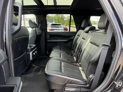 Used 2021 Ford Expedition XLT AWD/4WD image 14