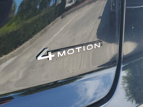 New 2025 Volkswagen Atlas Cross Sport SEL Premium R-Line image 9