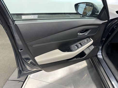Used 2023 Honda Accord EX image 10
