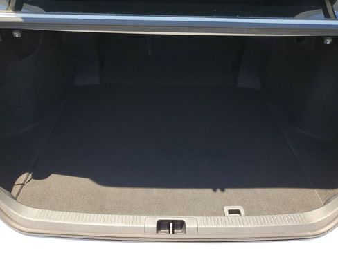 Used 2022 Toyota Camry XSE image 7