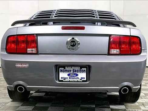 Used 2007 Ford Mustang GT Premium image 4