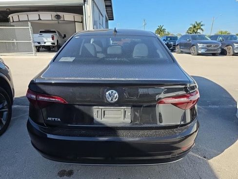 Used 2021 Volkswagen Jetta S image 4