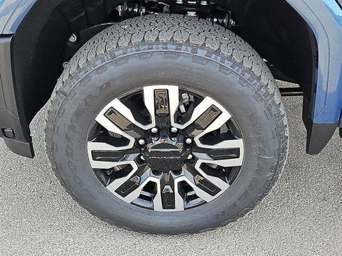 New 2026 GMC Sierra 2500 Denali Ultimate image 10