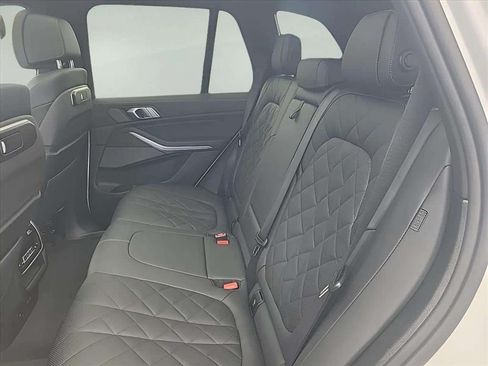 Used 2025 BMW X5 xDrive40i w/ Climate Comfort Package AWD/4WD image 19